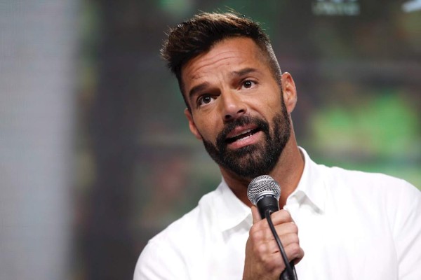 Ricky Martin apoya protestas y espera que Chile provoque un 'efecto dominó'