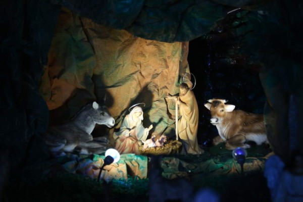 Siete décadas de tradición familiar en un nacimiento