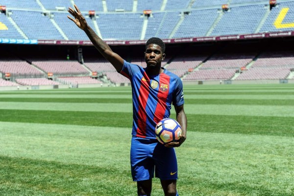 Agridulce presentación del francés Samuel Umtiti con el Barcelona