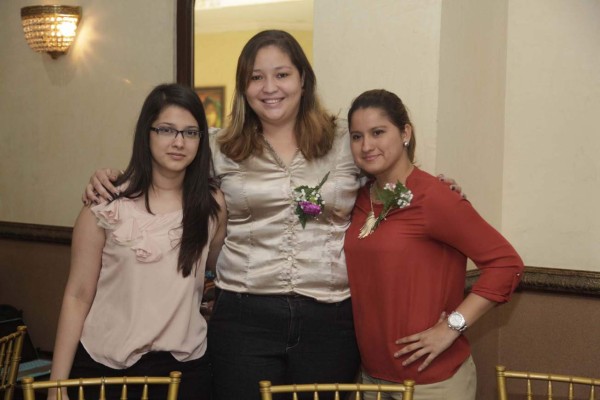 Grupo Opsa festeja a las mujeres en su día