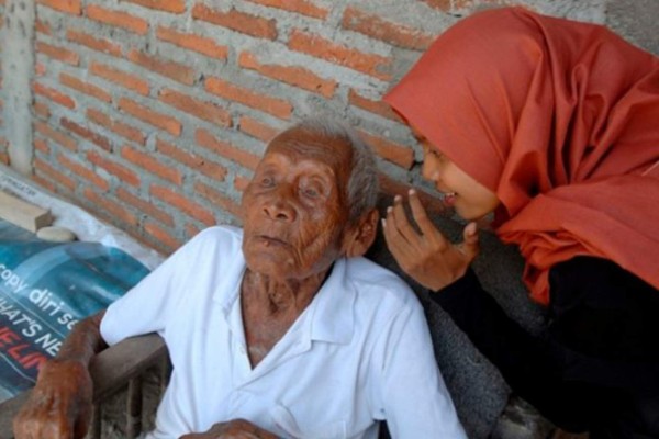 Muere el hombre más viejo del mundo a sus 146 años