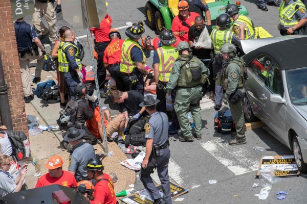 Califican atropello de Charlottesville como 'acto de terrorismo'