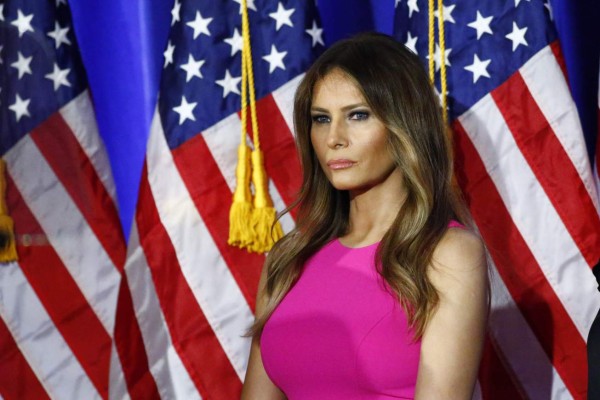 Nuevas fotos de Melania desnuda enfurecen a Trump