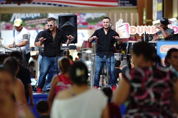 Central Metropolitana de buses celebra sus 11 años