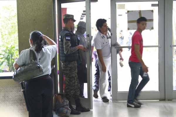 Militarizan el hospital Mario Catarino Rivas de San Pedro Sula