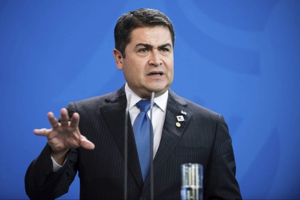 Juan Orlando pide cuidar el planeta y luchar contra el calentamiento global