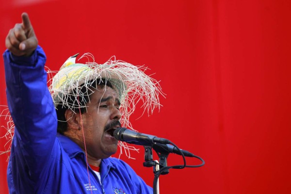'¡Ridículos!', parodia del 'pajarito' enfurece a Maduro