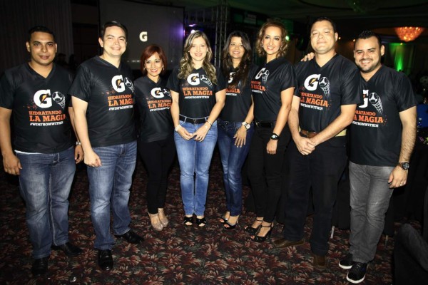 Embotelladora de Sula presenta bebida conmemorativa a Brasil 2014