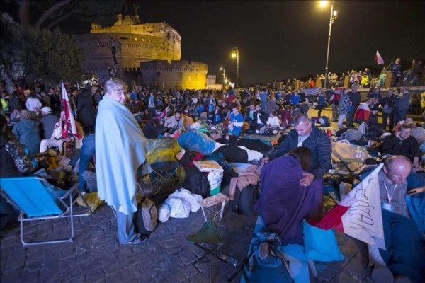 Roma se convierte en una Iglesia a cielo abierto antes de las canonizaciones