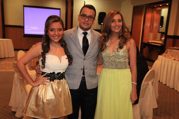 Nueva directiva de Rotaract Club Usula