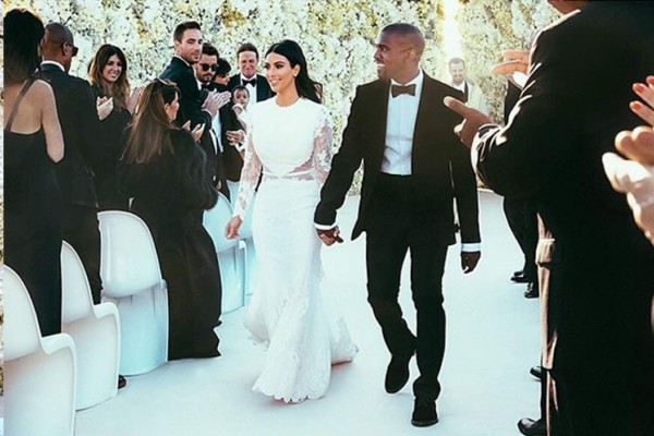 Kim Kardashian publica fotos de su boda con Kanye West