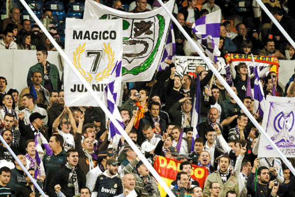 La afición del Barça festejó en las calles la victoria