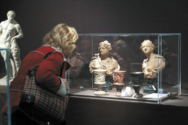 Yves Saint Laurent, la subasta del siglo