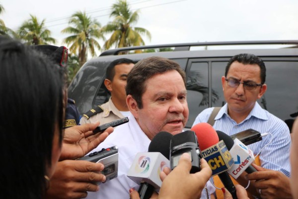 Rivera Avilés niega que conspire para que no se instale nueva Corte