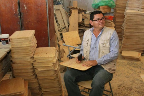 Más de 50,000 pupitres serán para San Pedro Sula