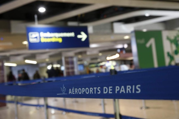 Aeropuerto frances bajo vigilancia contra la infiltración yihadista  
