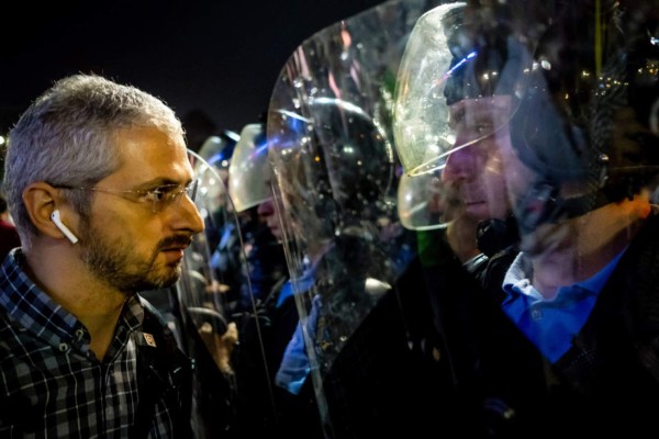 Más de 400 heridos tras protesta por corrupción en Rumania