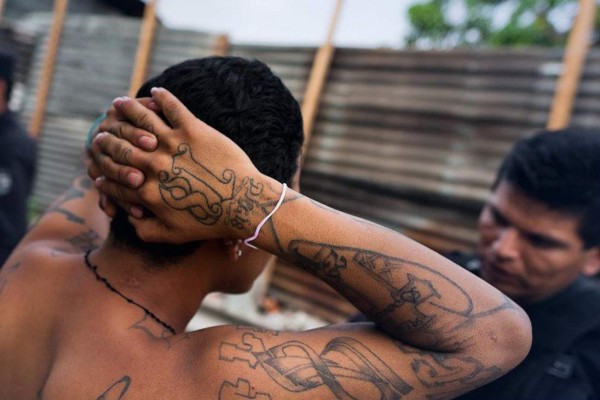 Capturan a más de 480 pandilleros en megaoperativo en El Salvador