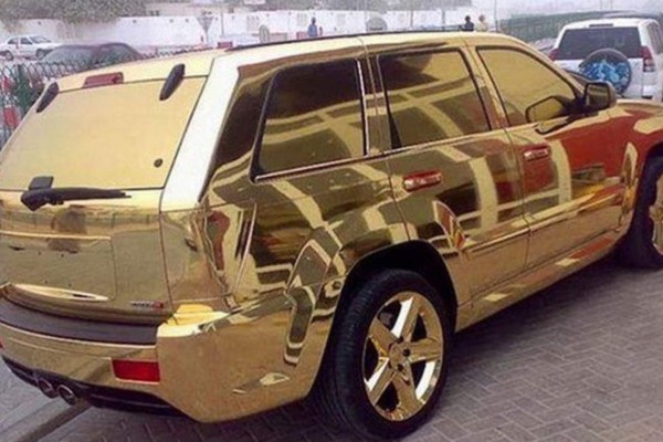 Entre el oro y las mascotas, los millonarios y sus excentricidades