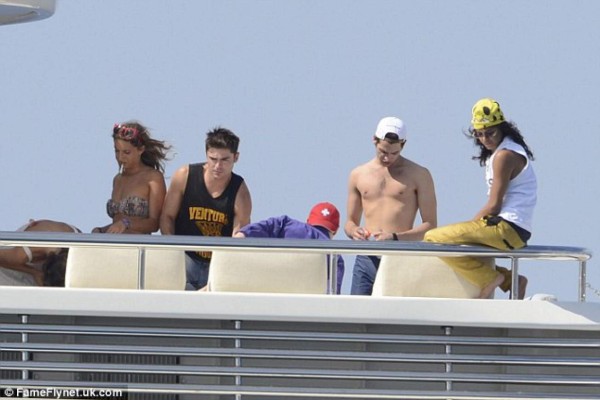 Aseguran que Zack Efron jamás dejó de beber