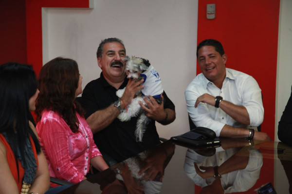 Maity Interiano, Fernando del Rincón y Fernando Fiore compartieron en LA PRENSA