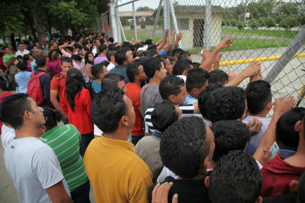 En 15% crece cifra de los que buscan empleo en Honduras