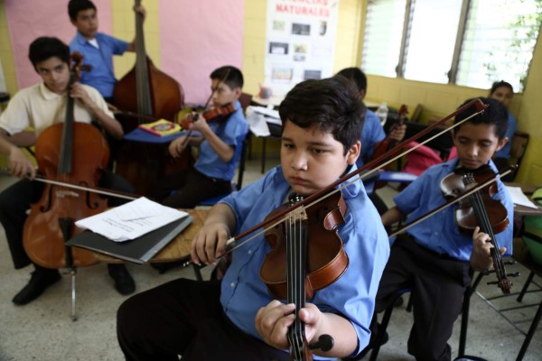Cuatro conciertos al mes organizará la Victoriano López para captar fondos