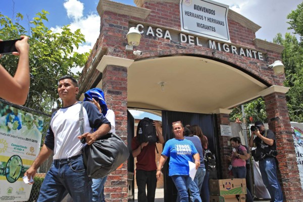 México dará permiso de trabajo a migrantes devueltos por EEUU