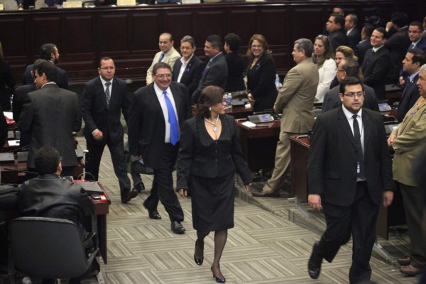 Magistrada promete impartir justicia expedita y hacer lo mejor por el país