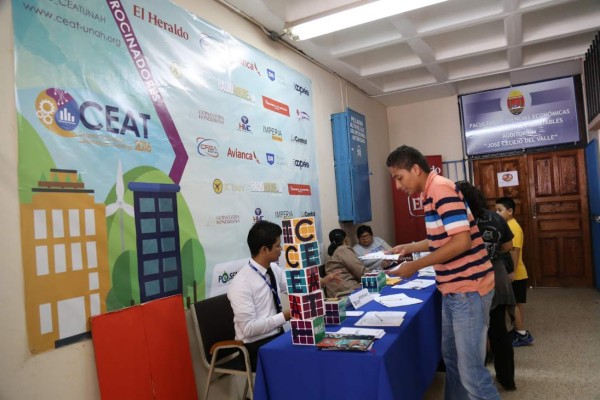 Academia da insumos para el desarrollo