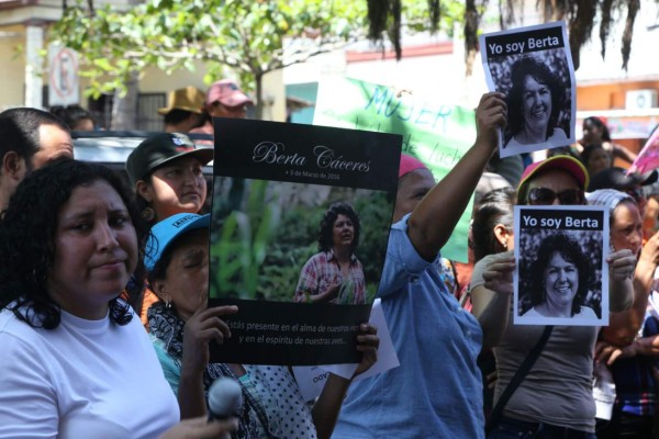 Mujeres hondureñas claman justicia y un alto a la violencia