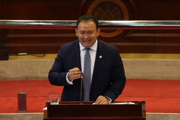 Congreso salvadoreño rechaza cumbre de la Celac solicitada por Maduro