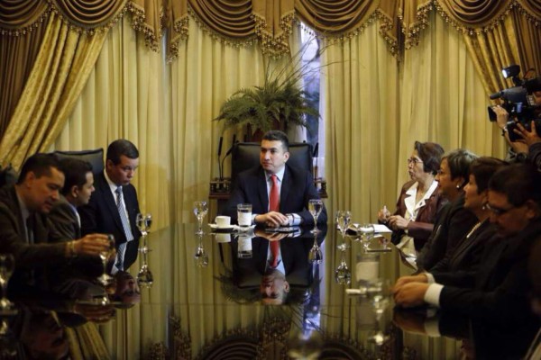 Corte Suprema pospone para hoy opinión sobre la reelección