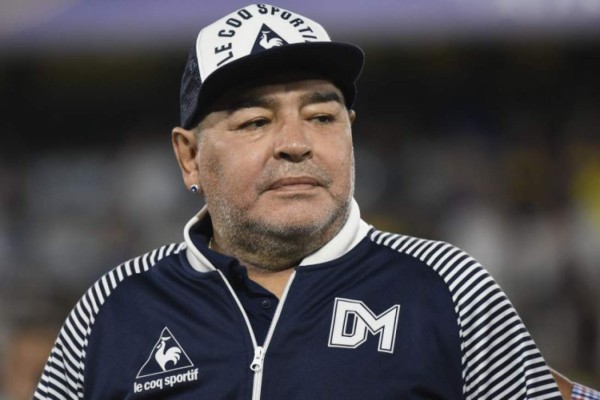 ¿Tendrá secuelas? Maradona evoluciona sin complicaciones tras operación de emergencia