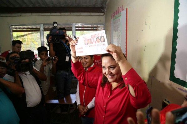 Así votan los precandidatos a la presidencia por el Partido Liberal