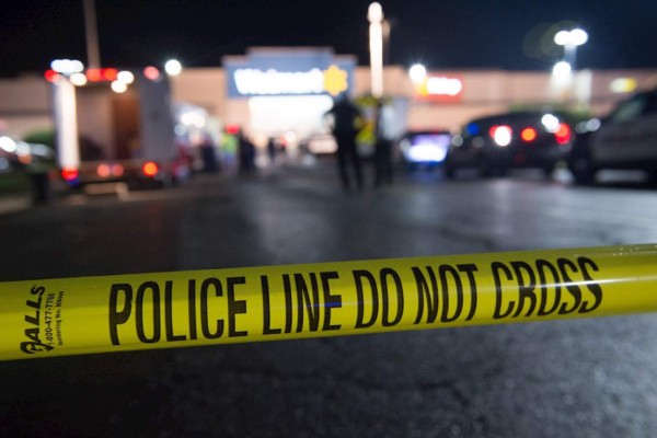 Latino murió en un tiroteo en un Walmart en California
