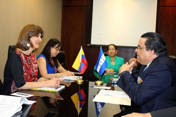 Colombia y Honduras acuerdan cooperar en seguridad