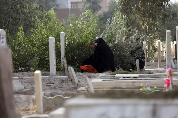 EI lapida hasta la muerte a una mujer y 20 jóvenes por relaciones ilegítimas