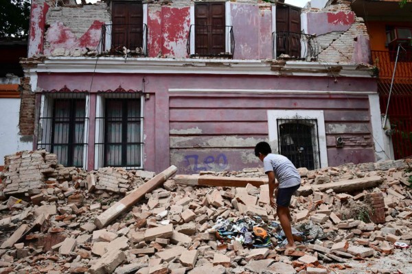 Honduras se solidariza con México tras potente terremoto  