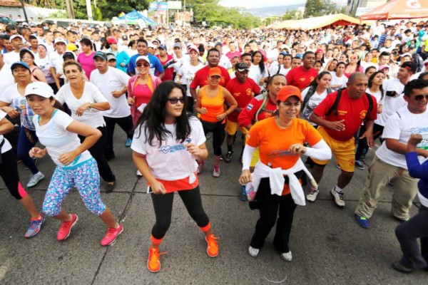 Capitalinos hicieron deporte con el Honduras Actívate