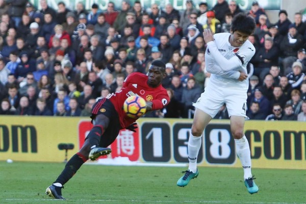 Video: El espectacular gol de Pogba ante Swansea