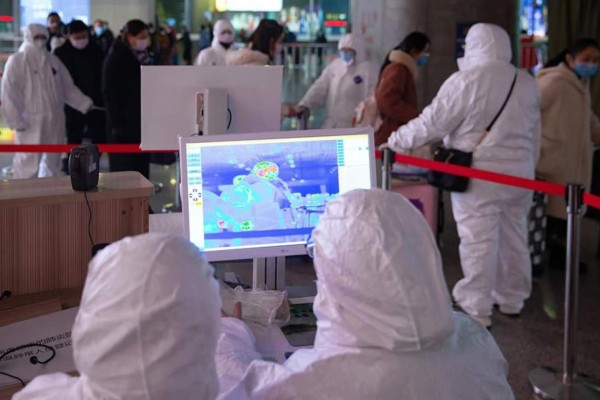 China eleva a 213 los muertos por el coronavirus y a 9,692 los contagiados