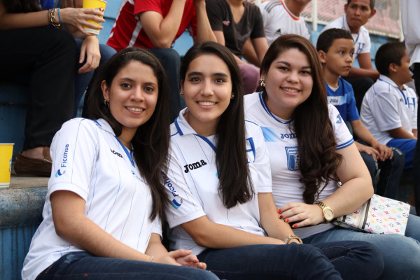 Una afición de Mundial despidió a la Selección de Honduras