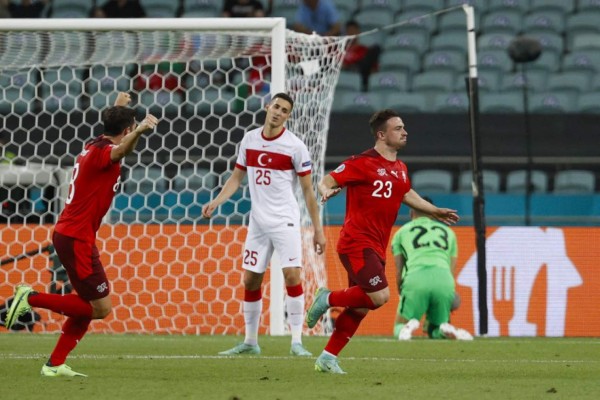 Partido de golazos: Suiza elimina a Turquía y conserva opciones de pasar a octavos