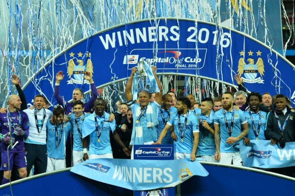 Manchester City gana la Copa de la Liga al Liverpool en los penales