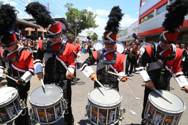¿Cuál es la mejor banda de Honduras 2015?