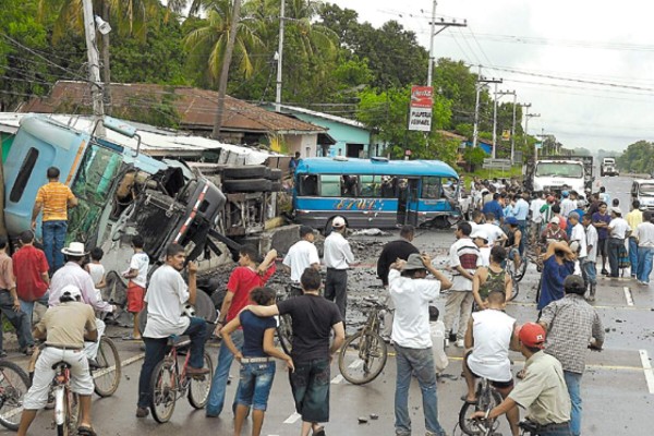 Lluvias y velocidad, principales causas