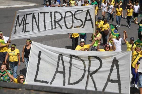 Nuevas protestas contra Rousseff y la corrupción en Brasil