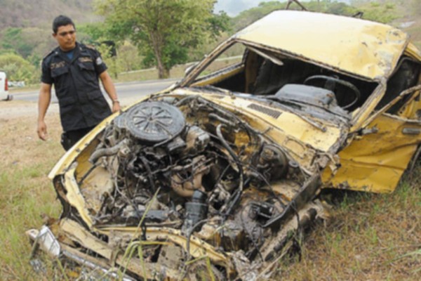 Trágico accidente deja tres muertos