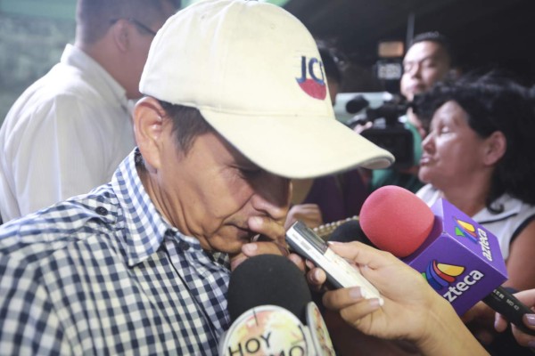 'Pucha, hermano, voté por vos y me heriste”, dijo taxista al diputado Luis Galdámez